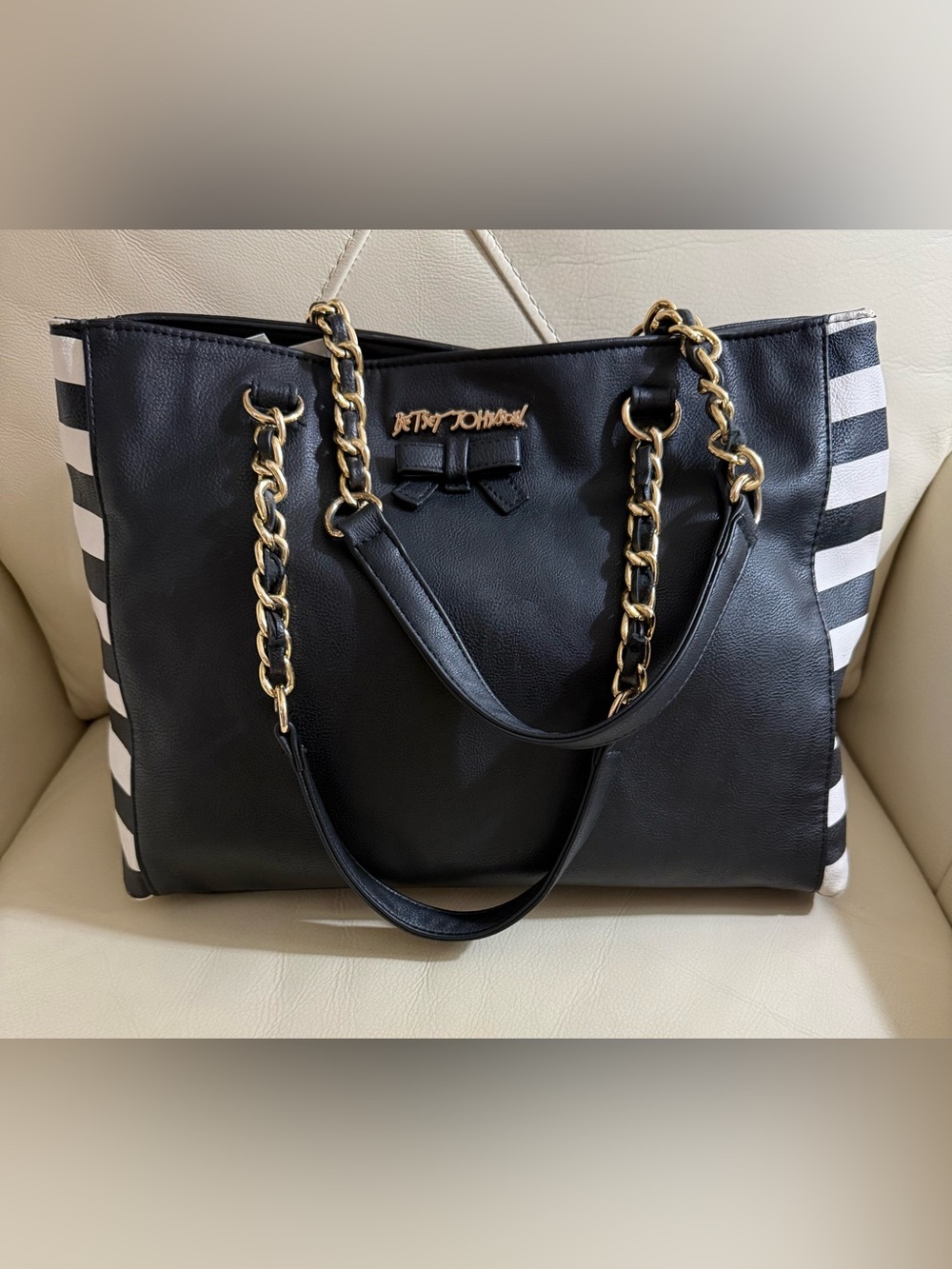 Betsey Johnson Black Shoulder Tote with Gold Chain Straps